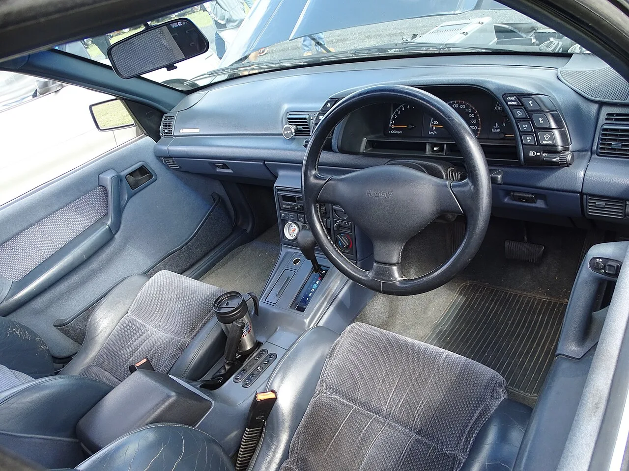 HSV ClubSport VN, interior