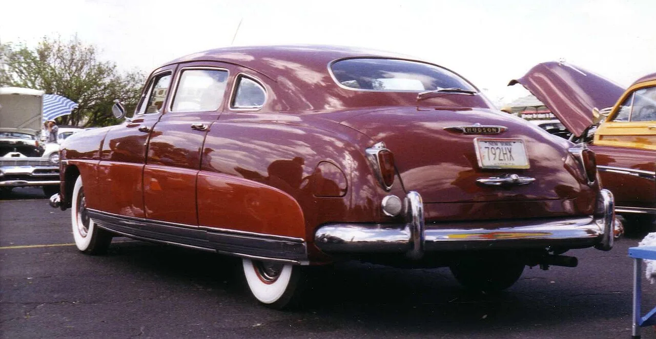 Hudson Commodore, interior