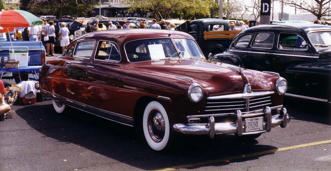 Hudson Commodore, interior