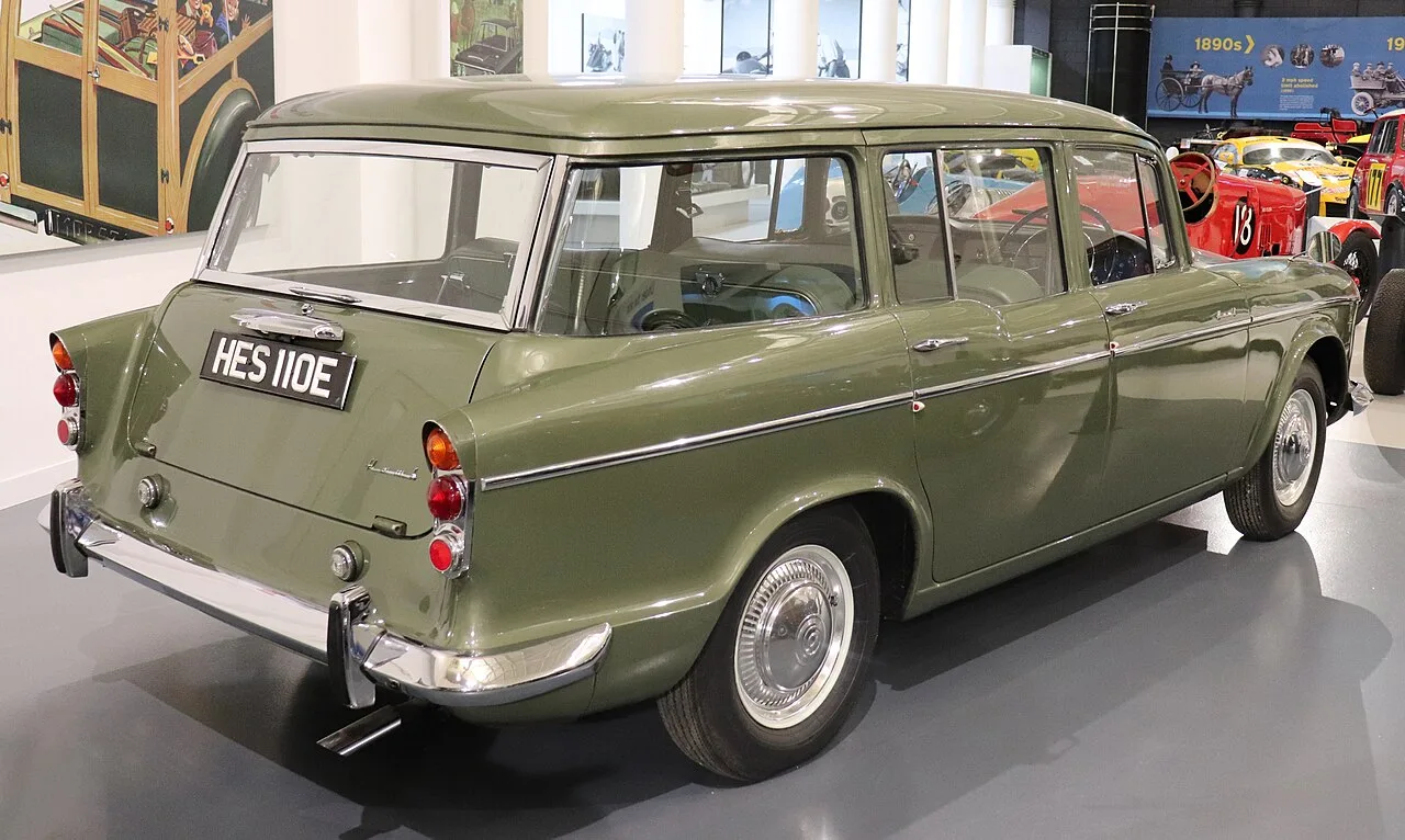 Humber Hawk Series I to IVA, rear