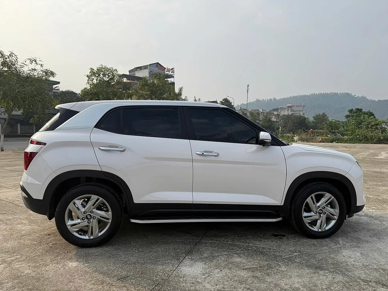 Hyundai Creta SU2, side