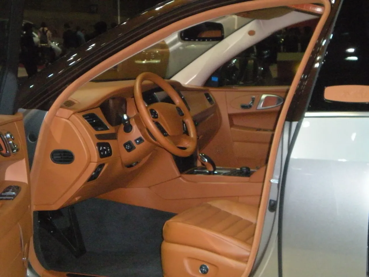 Hyundai Equus, interior