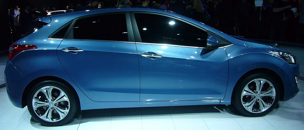 Hyundai i30 GD, side