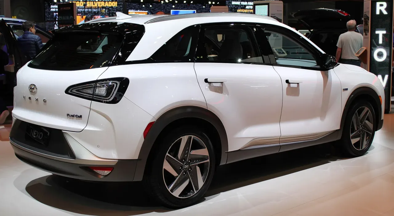 Hyundai Nexo, rear