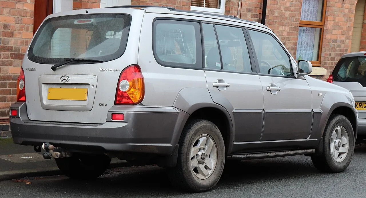 Hyundai Terracan, rear