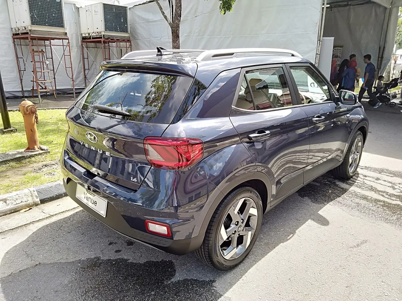 Hyundai Venue, rear