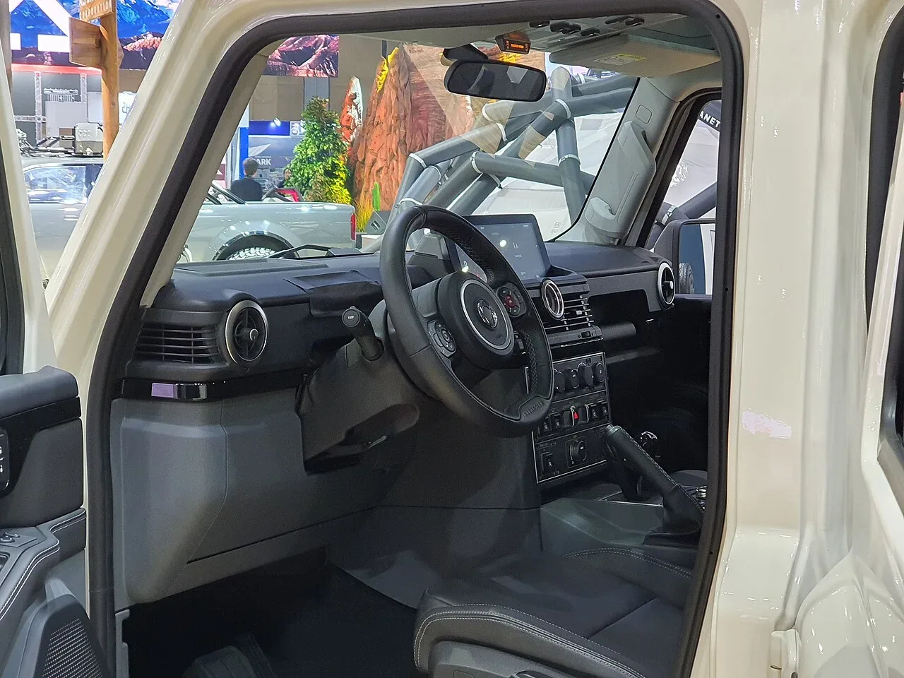 INEOS Automotive Grenadier, interior
