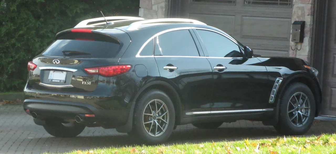 Infiniti FX50, rear