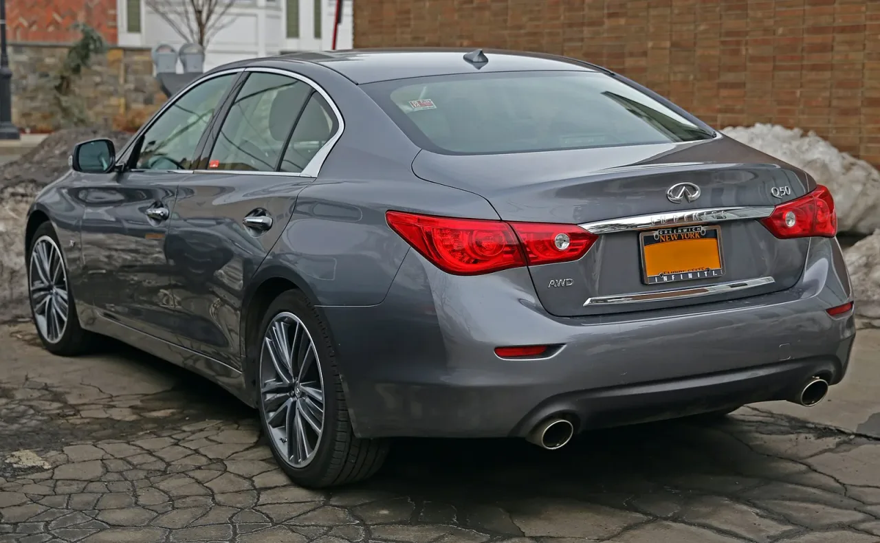 Infiniti Q50, rear