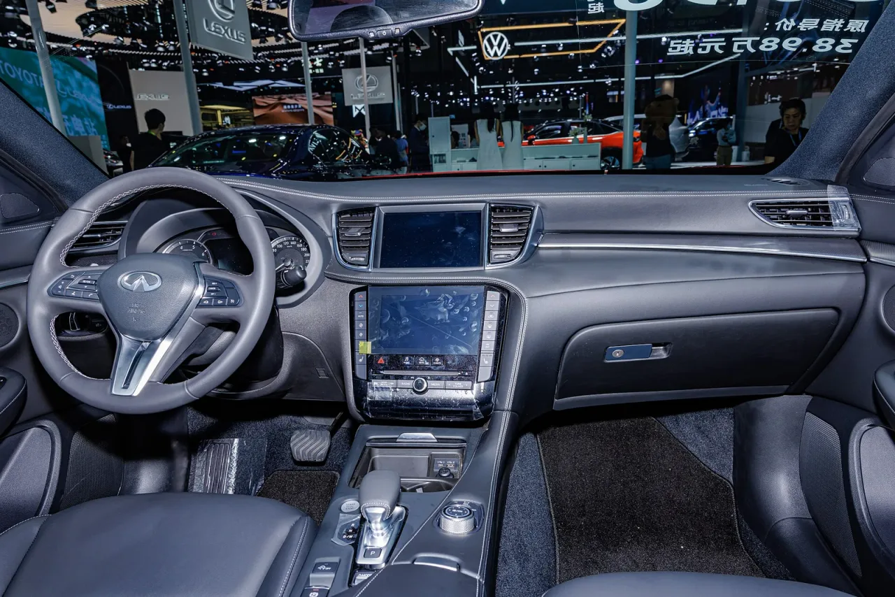 Infiniti QX55, interior