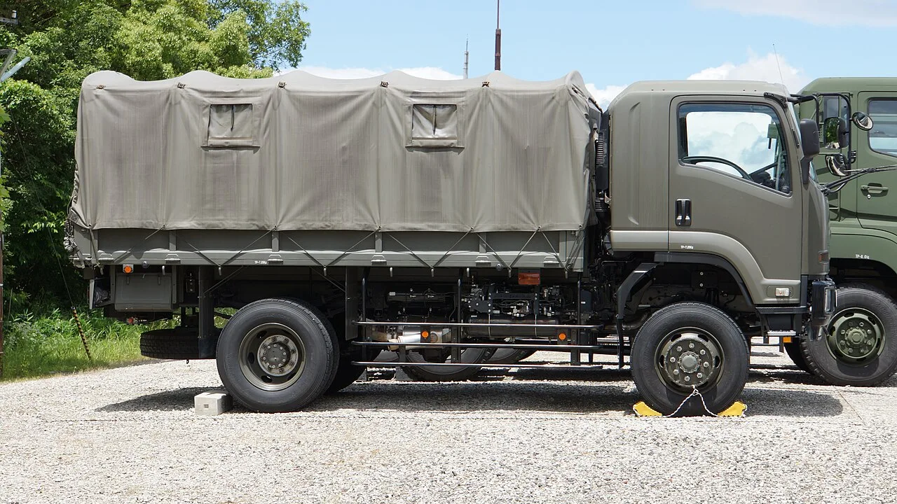 Isuzu Forward second generation SBR / JBR / FBR, side