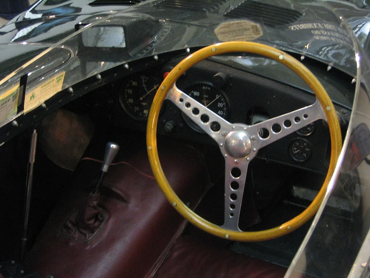 Jaguar D-Type, interior