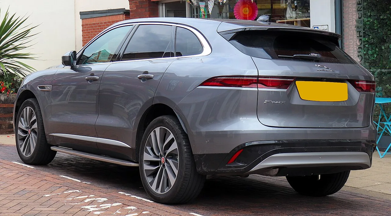 Jaguar F-Pace SVR, rear