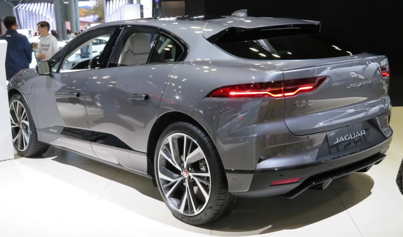 Jaguar I-Pace, rear