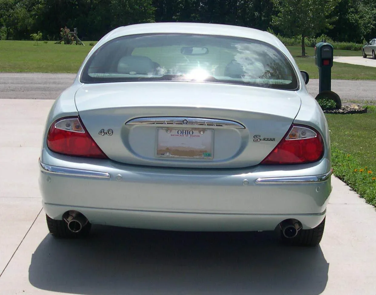 Jaguar S-type, rear