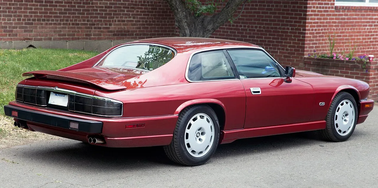 Jaguar XJRS, side