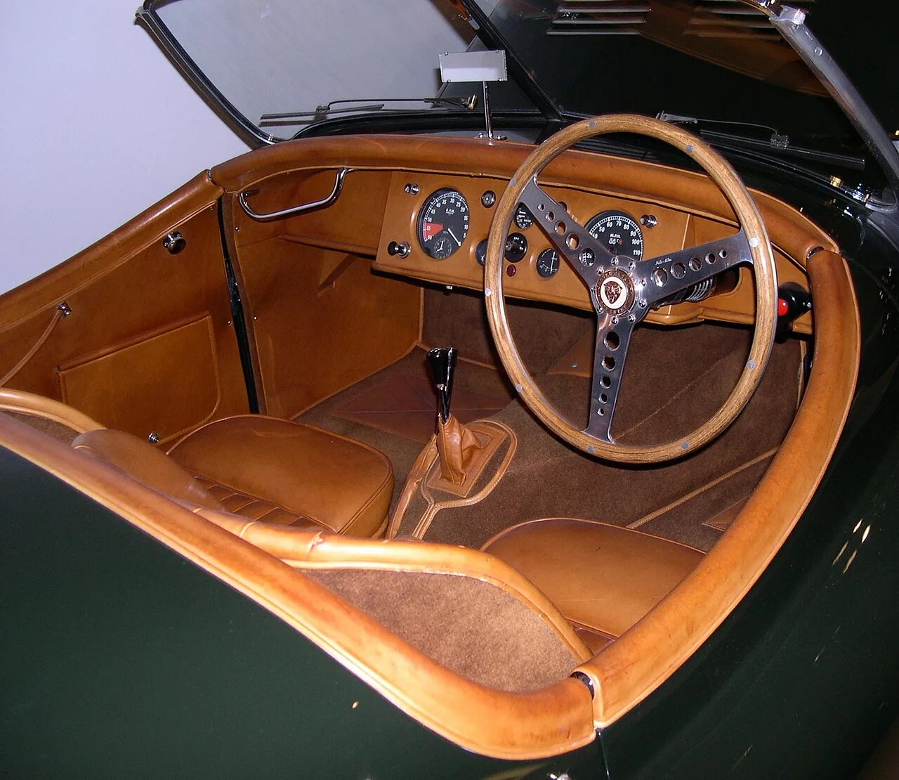 Jaguar XK120, interior