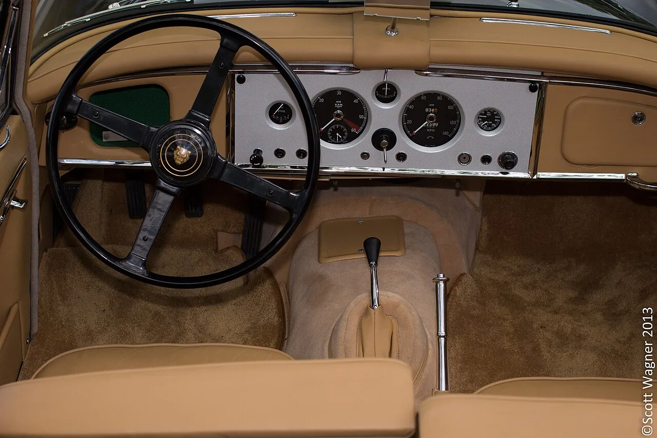 Jaguar XK150, interior