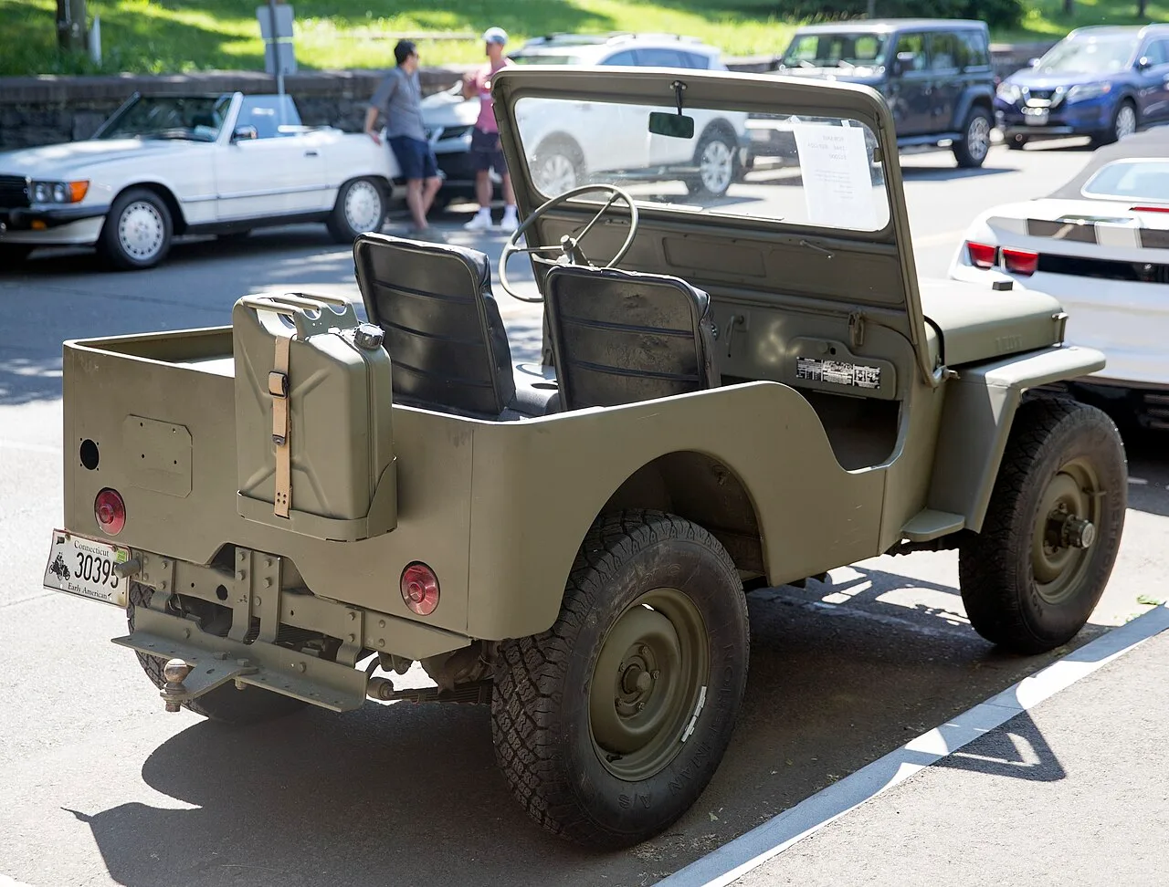 Jeep CJ-2A, rear