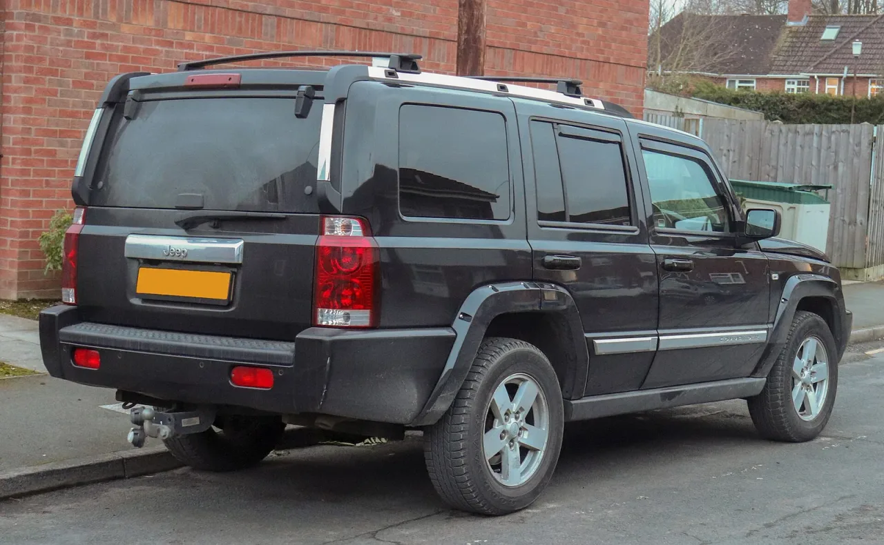Jeep Commander, rear