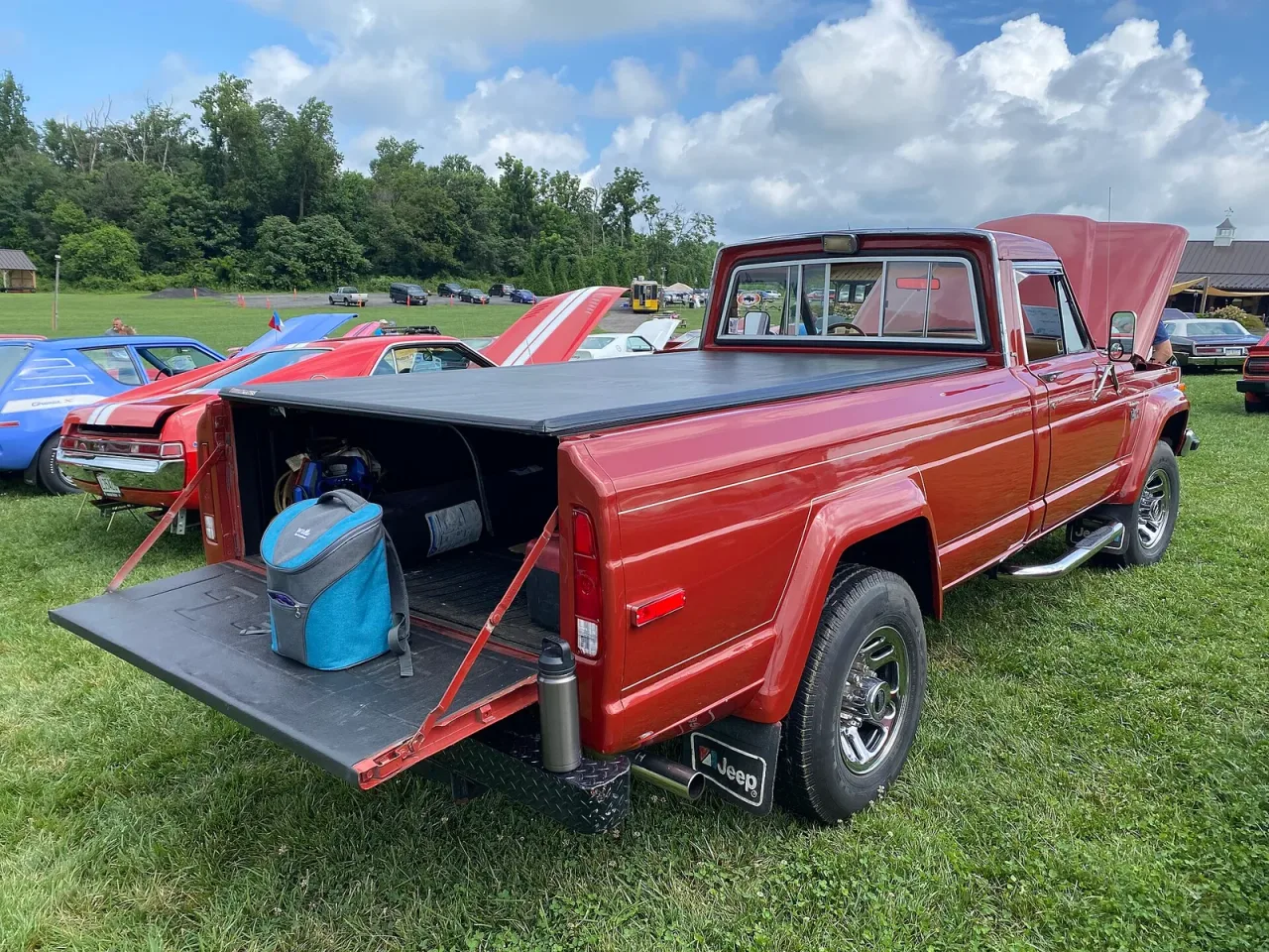 Jeep J-20 Pickup, rear