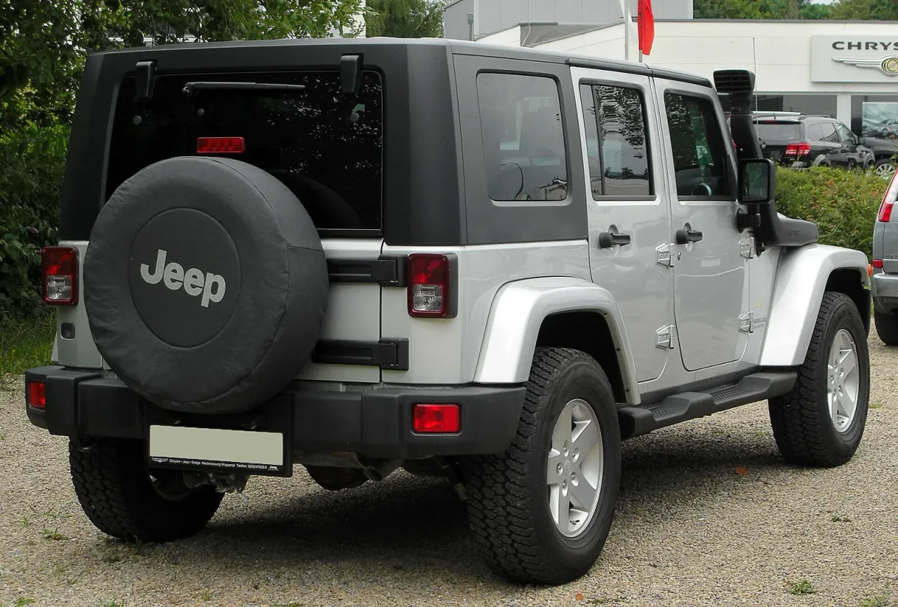 Jeep Wrangler, rear