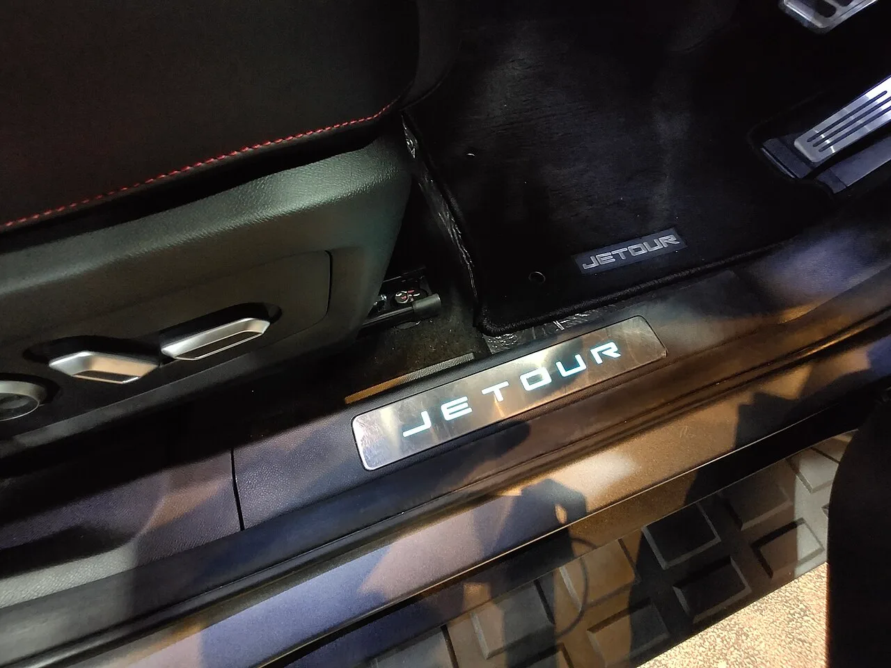 Jetour T2, side
