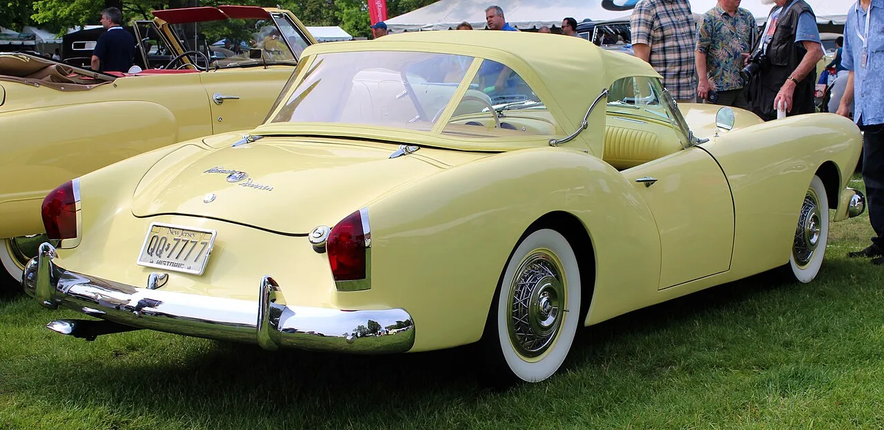 Kaiser Darrin, rear