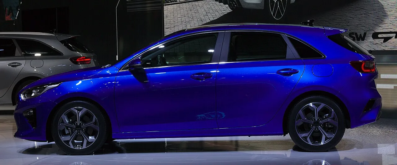 Kia Ceed, side
