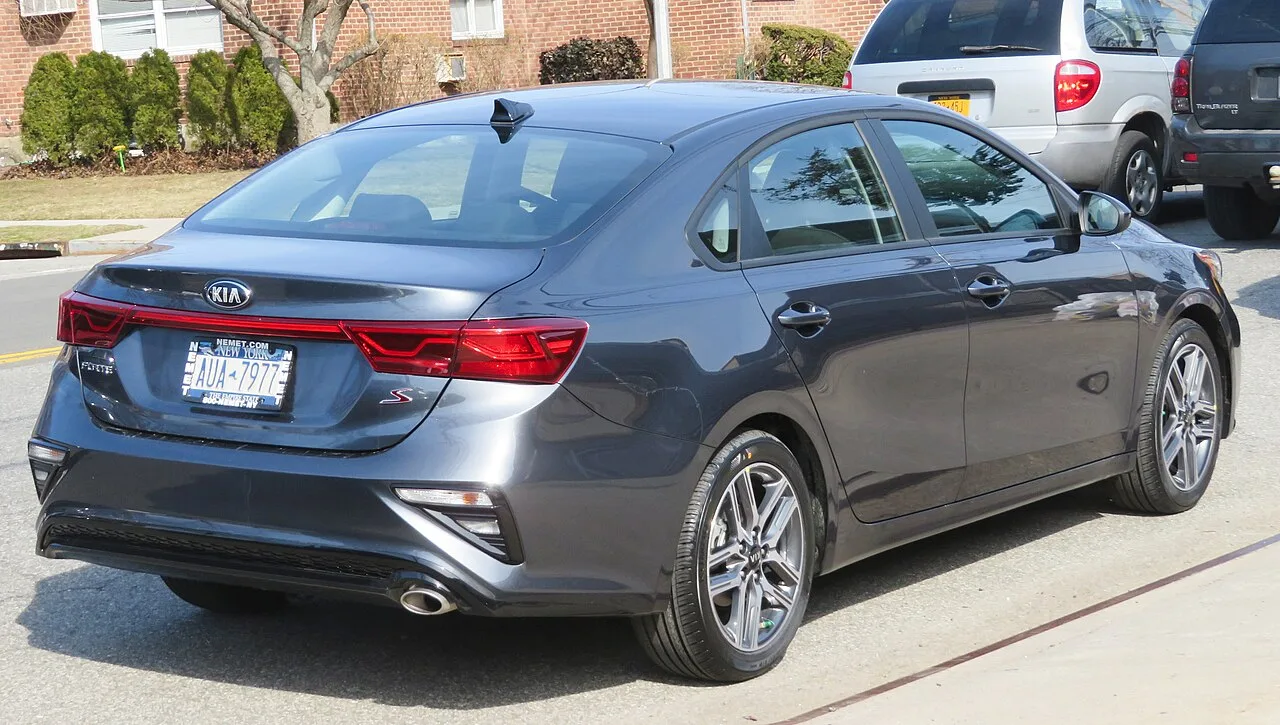 Kia Forte, rear