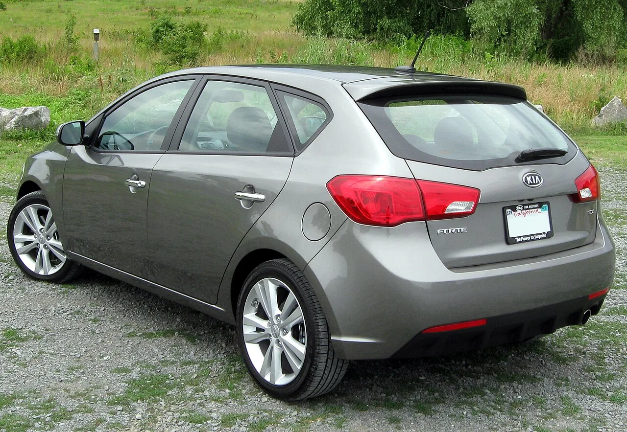 Kia Forte, rear