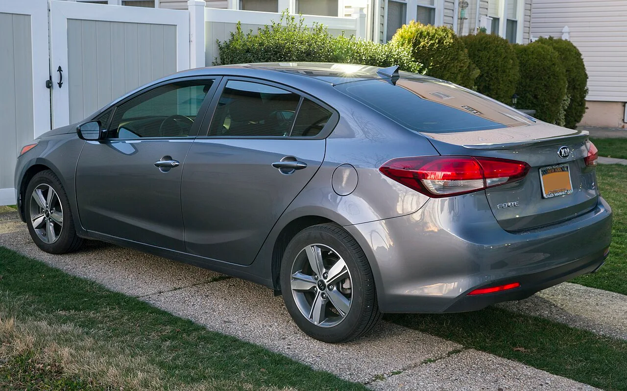 Kia Forte, rear