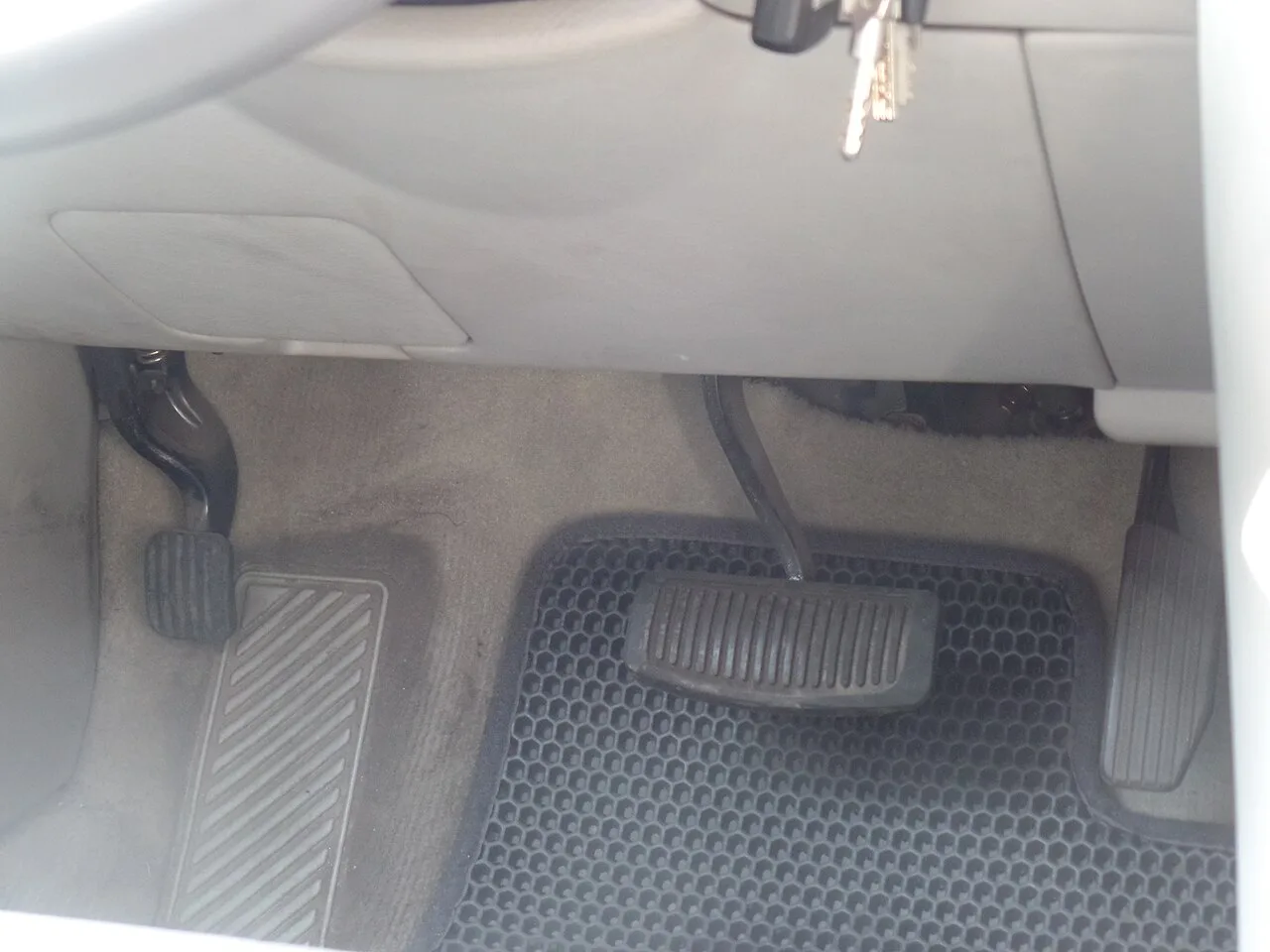 Kia Opirus / Amanti, interior