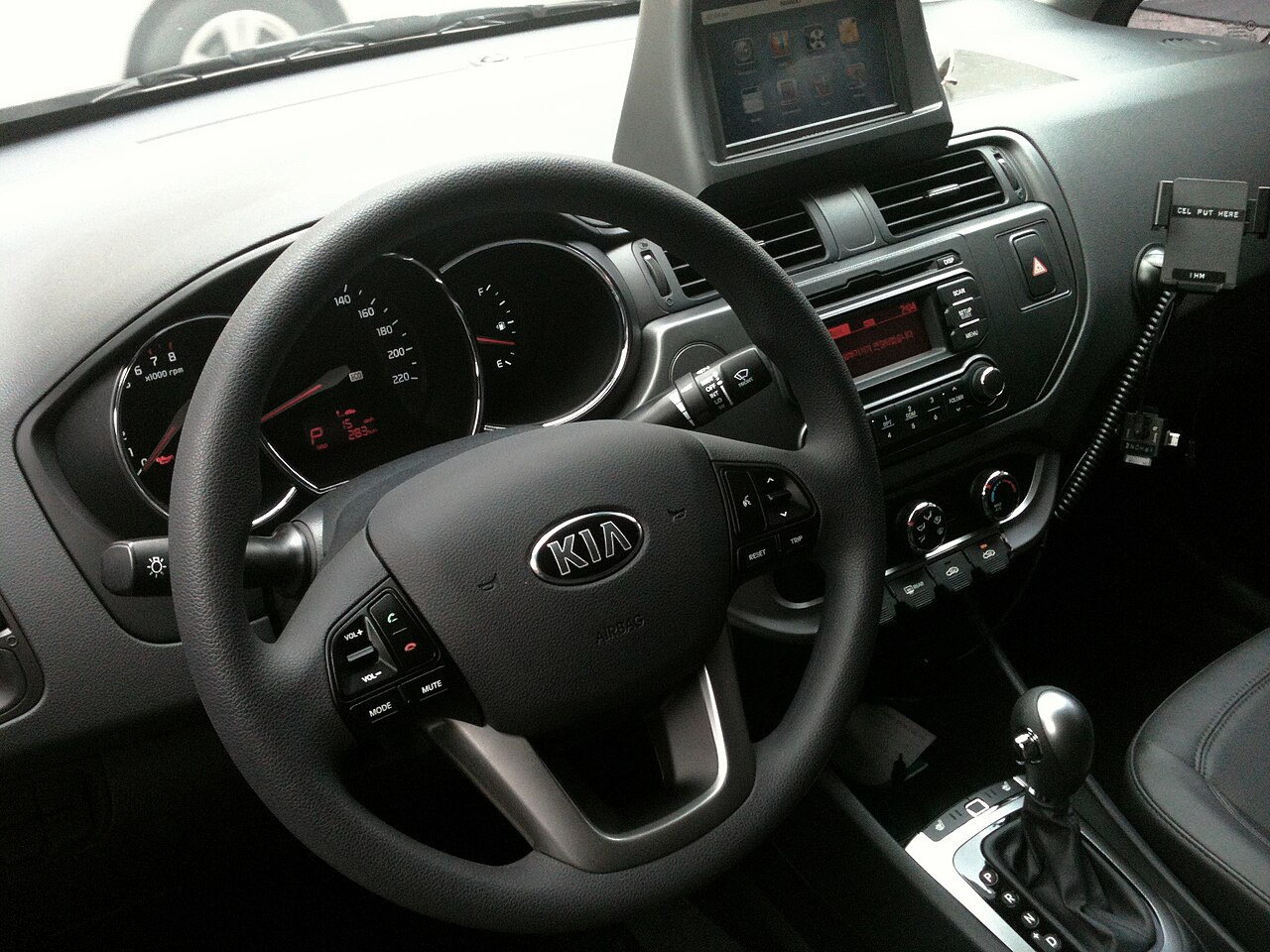 Kia Pride first generation, interior