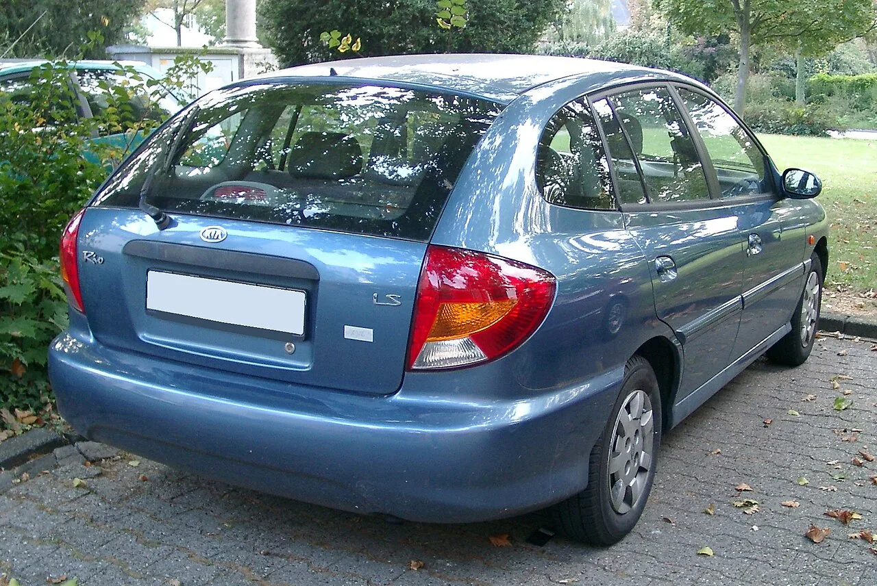 Kia Rio, rear