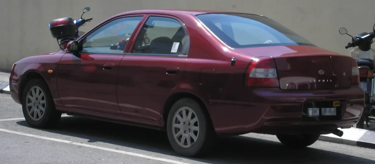 Kia Sephia/Spectra, rear