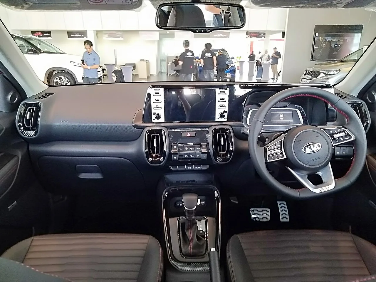 Kia Sonet QY, interior