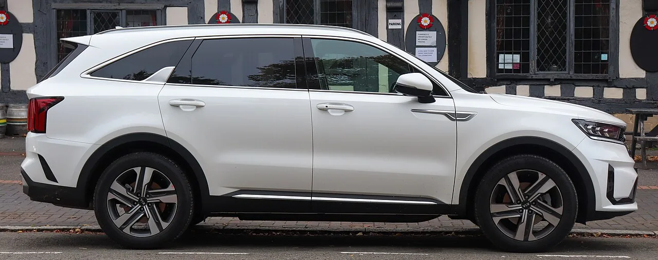 Kia Sorento, side