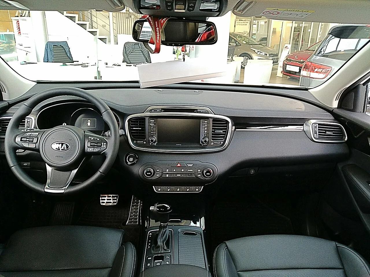 Kia Sorento, interior