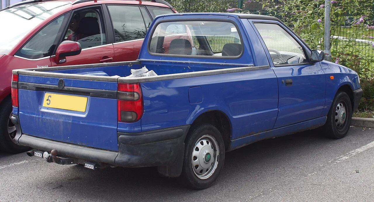 Škoda Felicia, rear