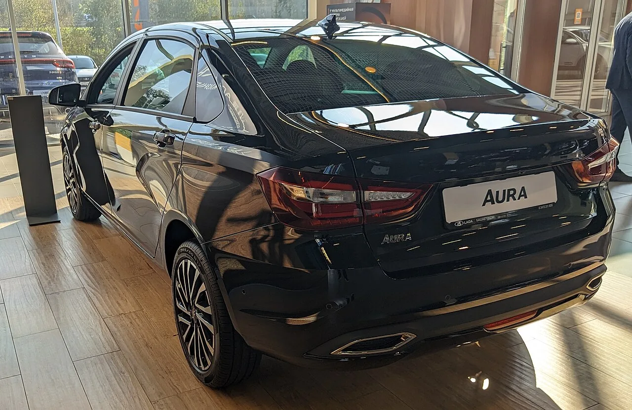 Lada Aura, rear