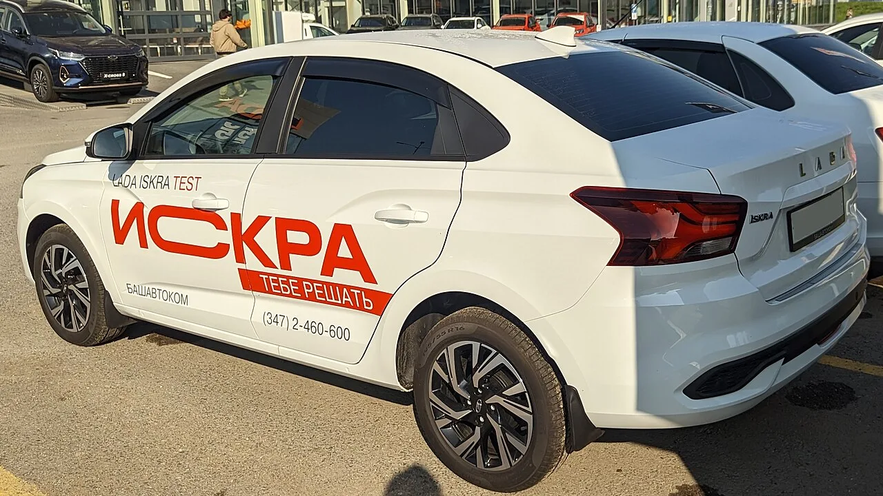 Lada Iskra, rear