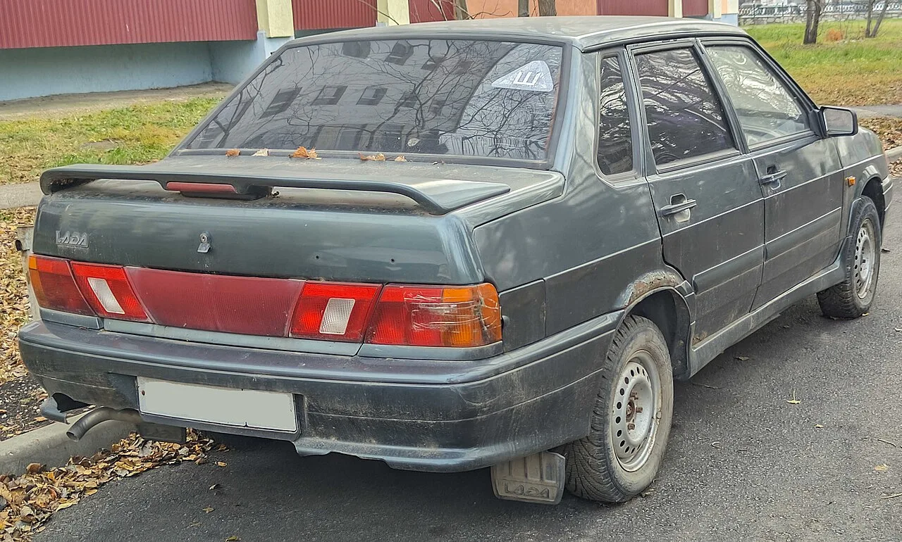 Lada Samara 2, rear