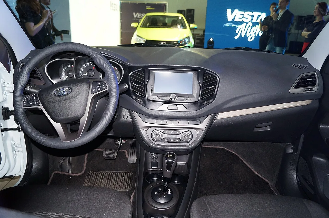 Lada Vesta, interior