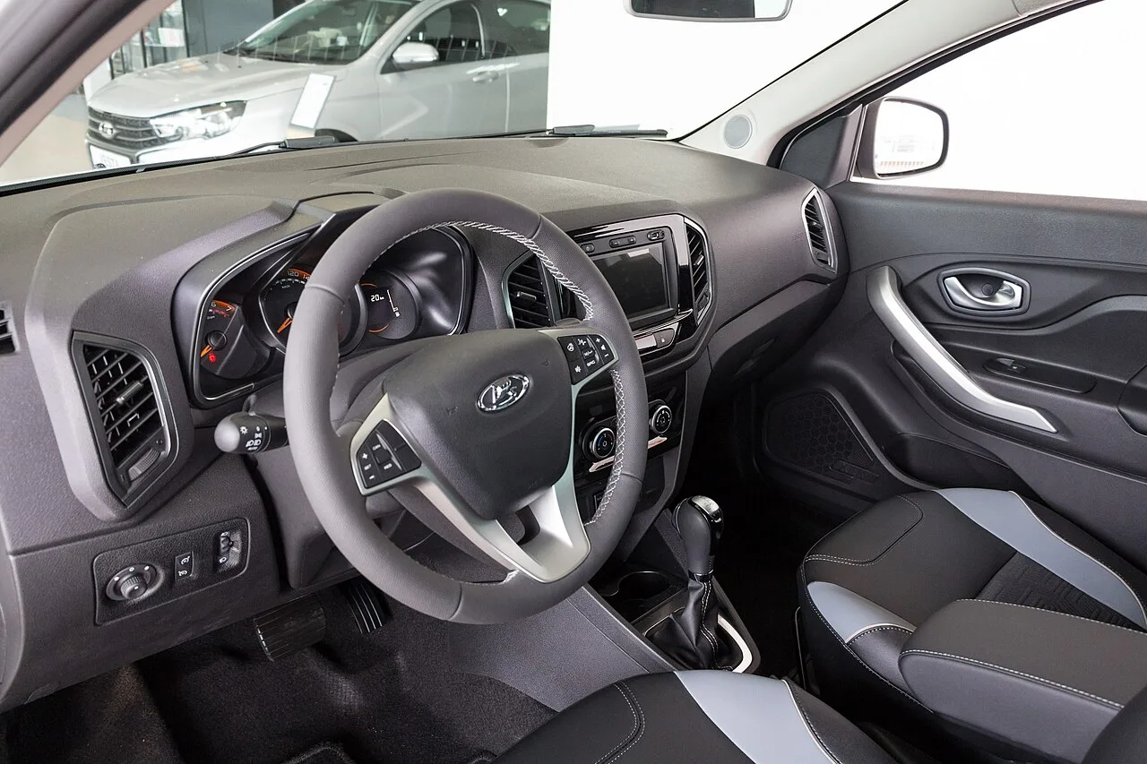 Lada XRAY, interior