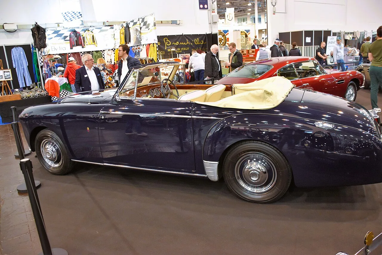 Lagonda 3-Litre, rear