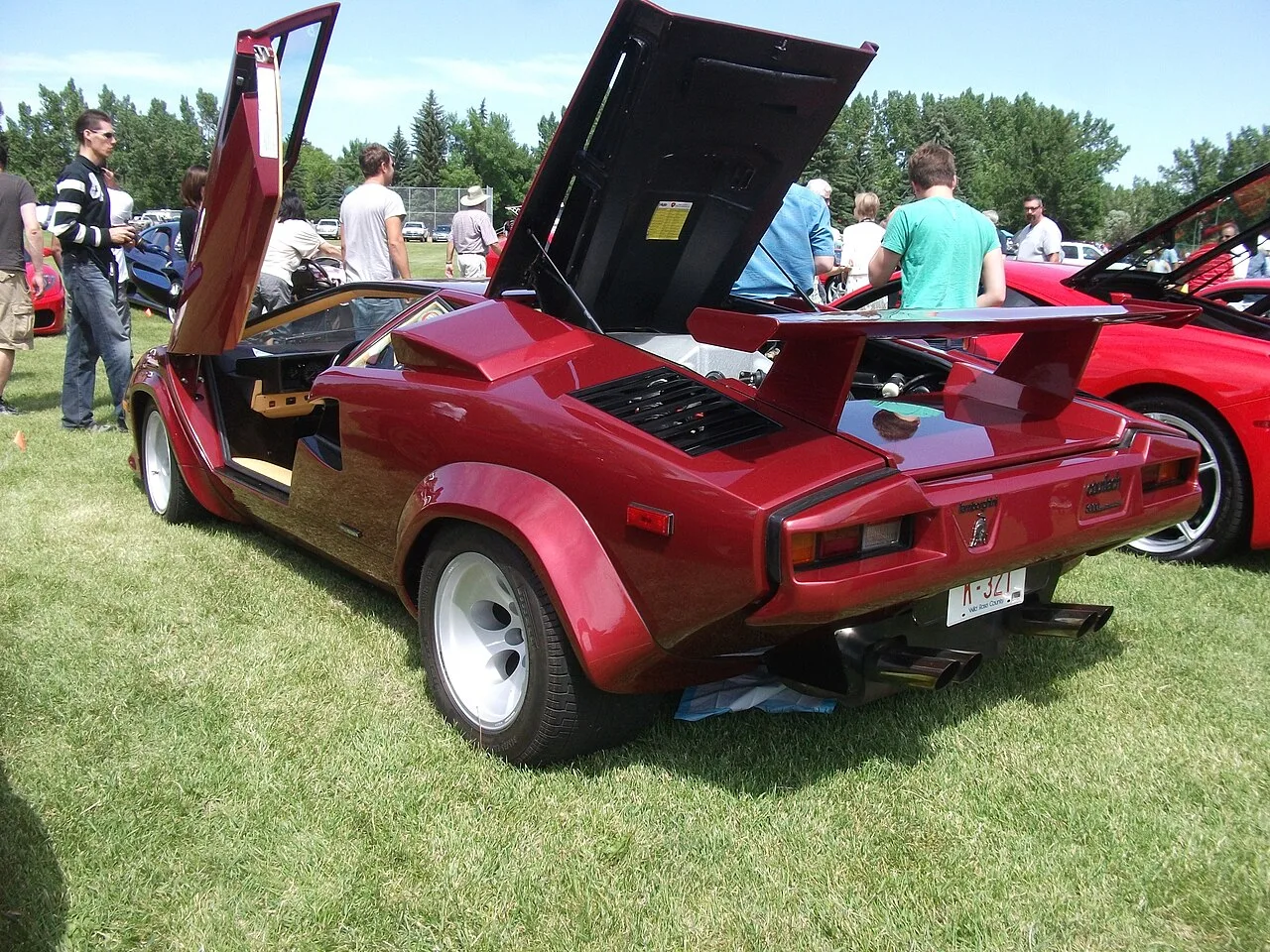 Lamborghini Countach, rear