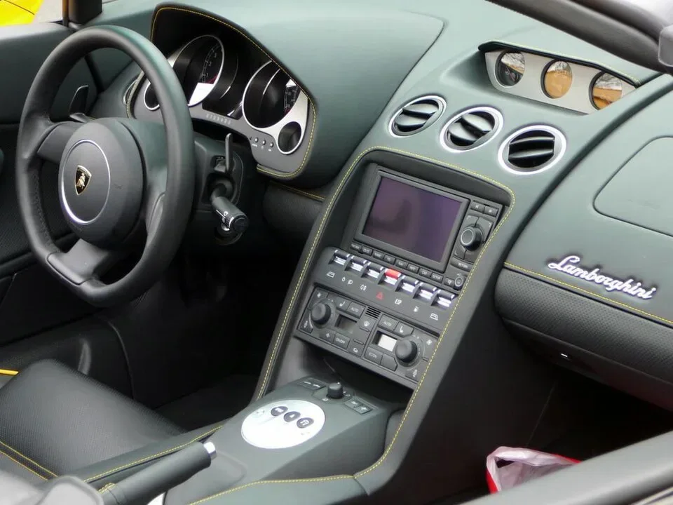 Lamborghini Gallardo, interior