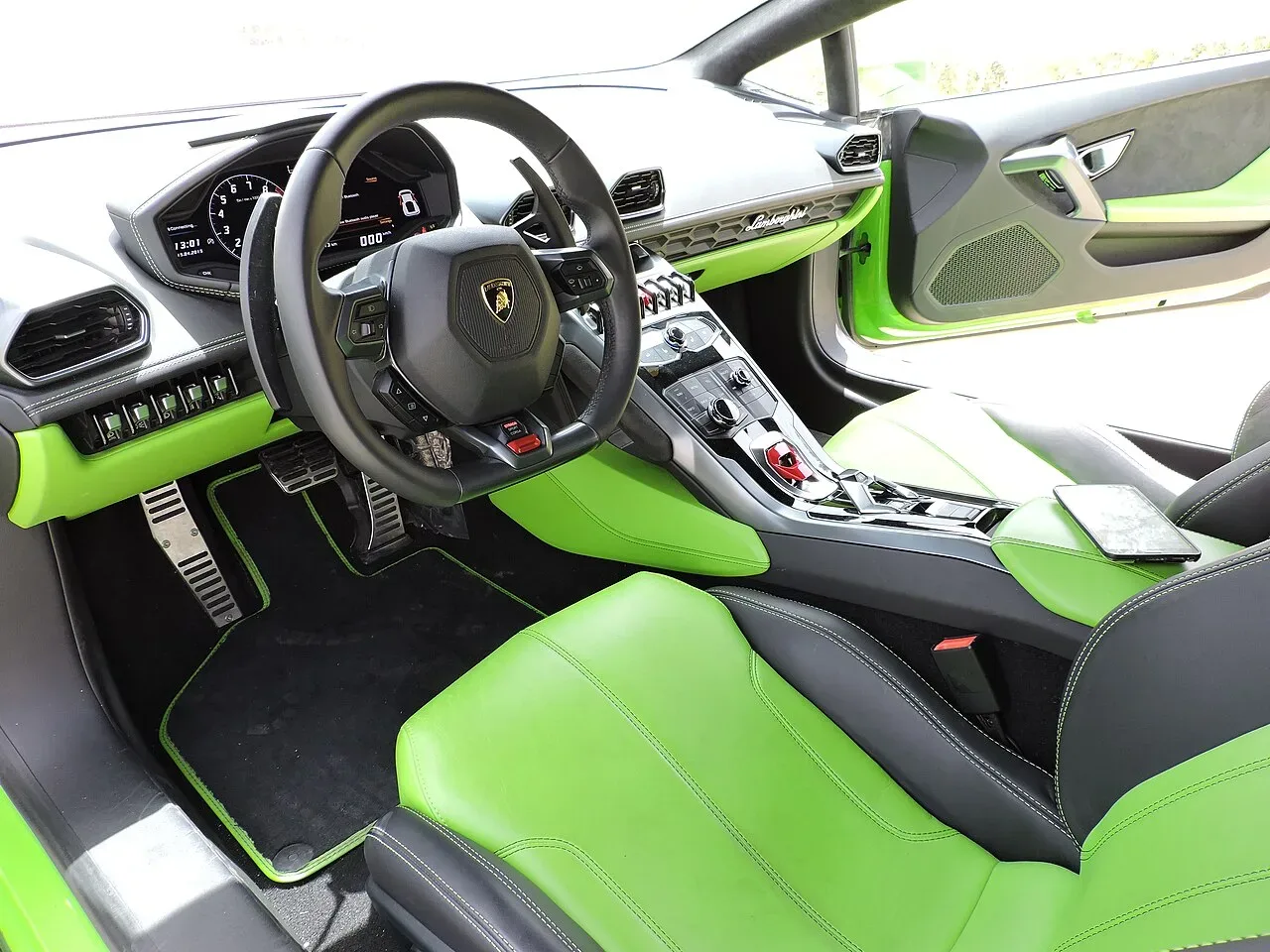 Lamborghini Huracan, interior