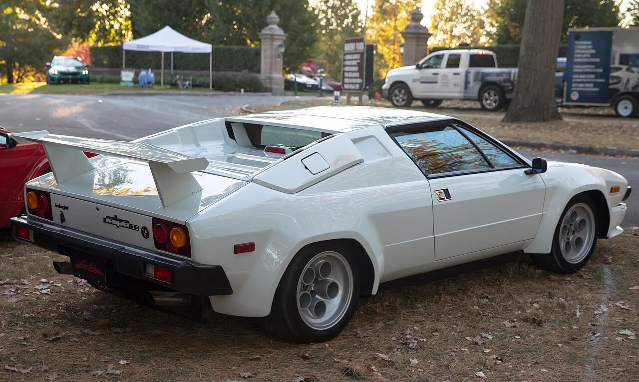 Lamborghini Jalpa, rear